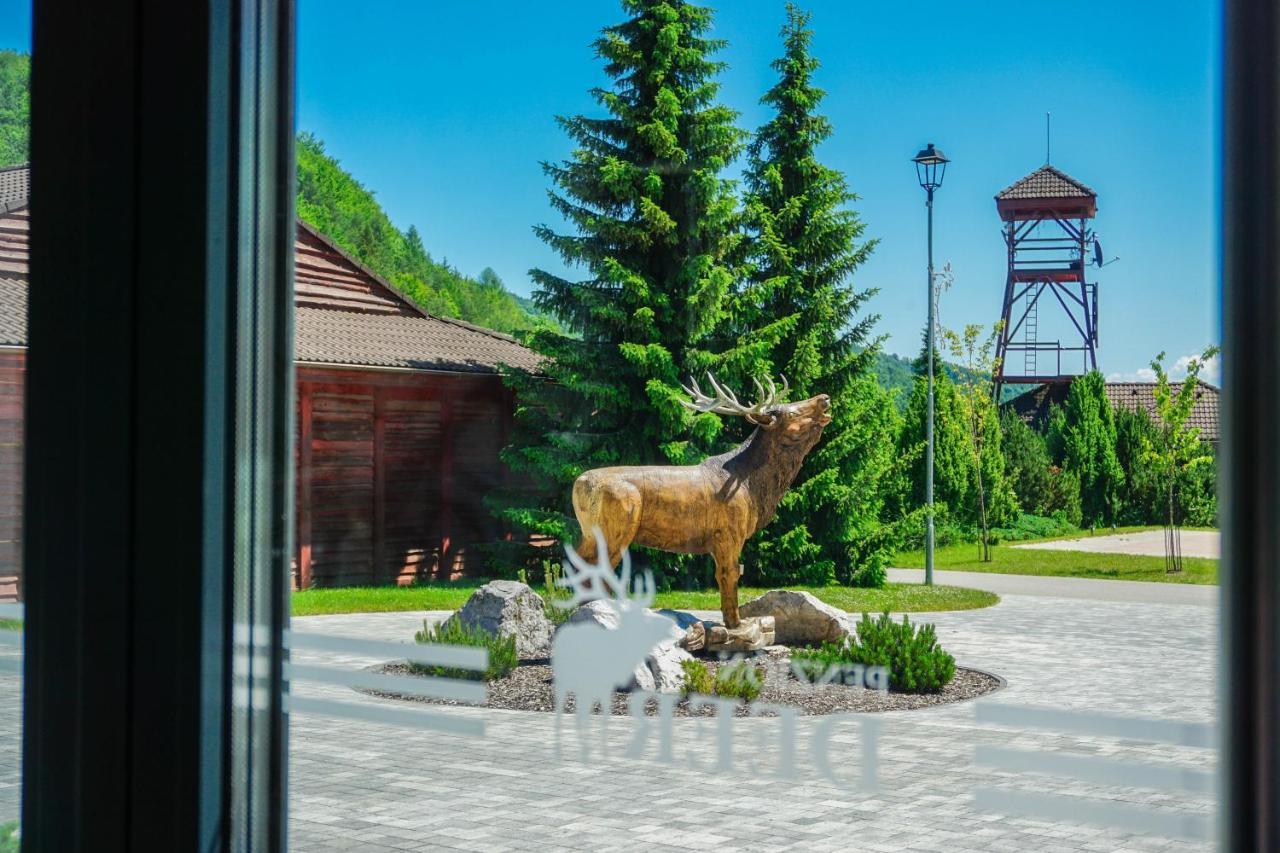 Valča Penzion Deer المظهر الخارجي الصورة